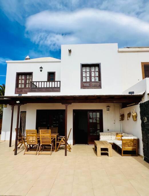 Villa Atienza 99 Playa Blanca  Eksteriør billede